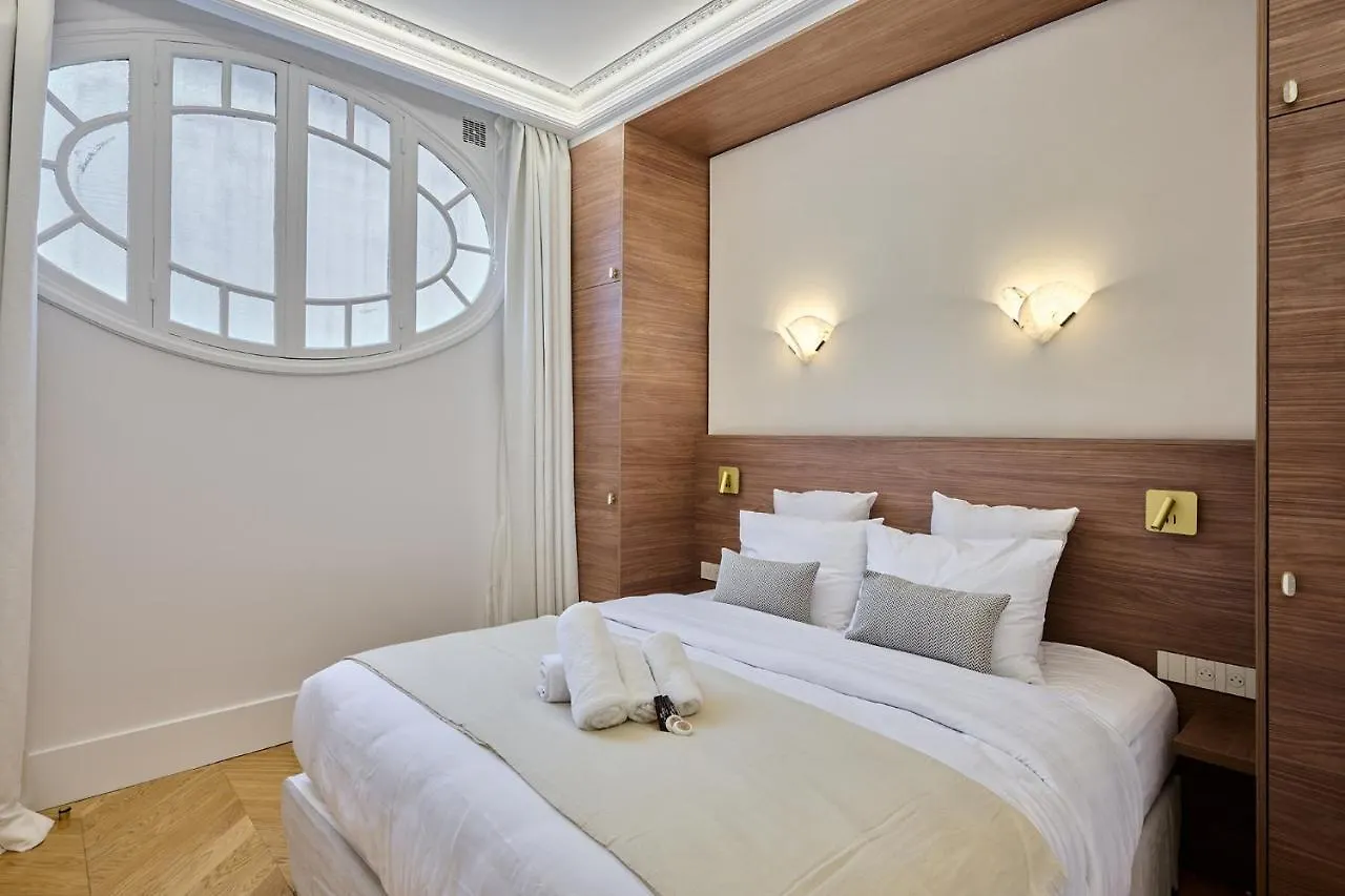 Apartment Matignon By Studio Prestige Paris